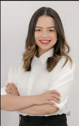 Dra. Thais M. S. Sousa, biomédica esteta da Clínica Phorma