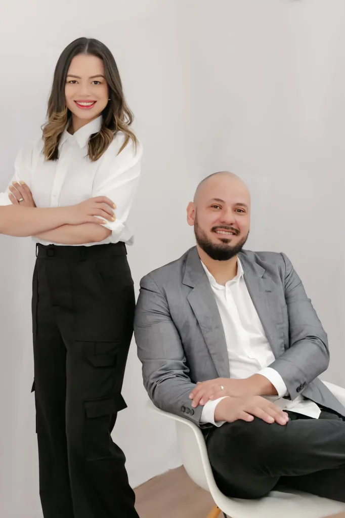 Dra. Thais Sousa e Gonçalo Henrique, equipe da Clínica Phorma